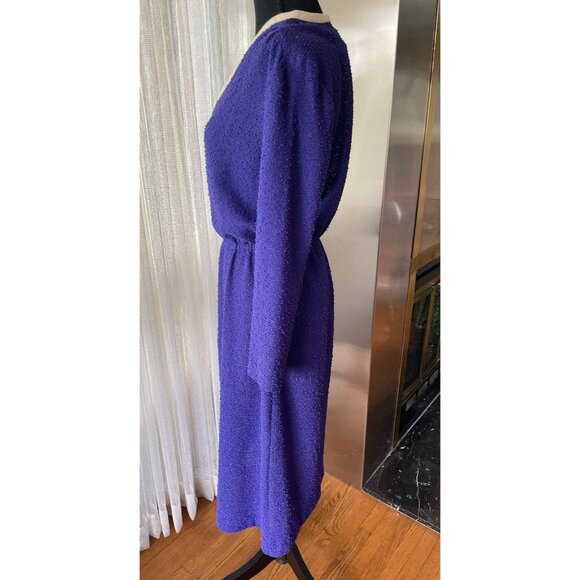 Vintage late 60s dress, purple, white trim, long sleeves, A-Line, elastic waist - Picture 4 of 7